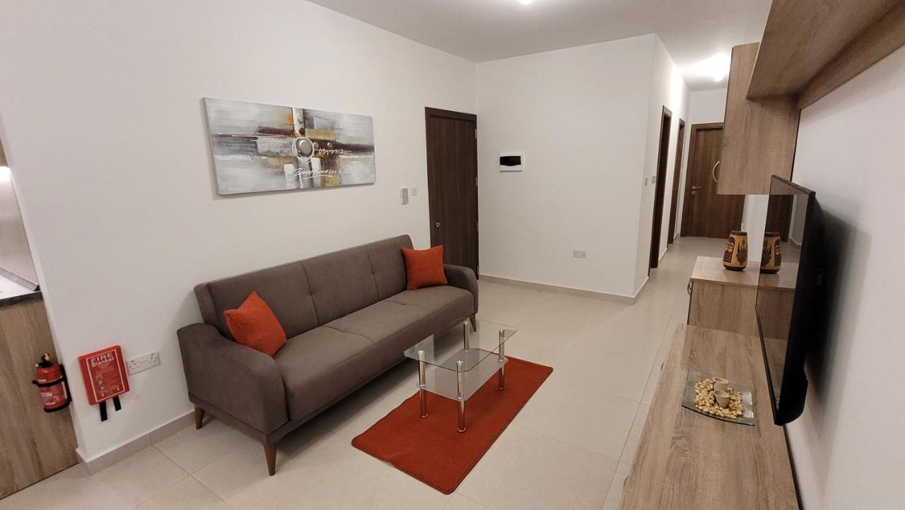 Lovely Apartment With Side Sea View St. Paul's Bay Esterno foto